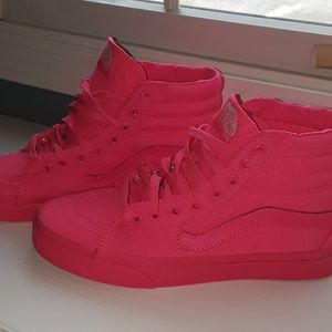 Brand new hot pink Van's size 8